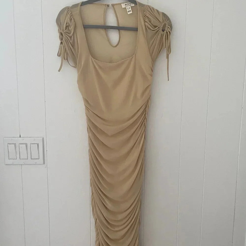 Privy Dress‎ Taupe Ruched With Cut Out In Back Size M